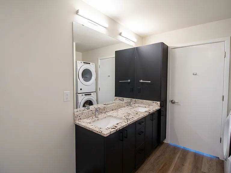 River Place Lofts — Photo 90