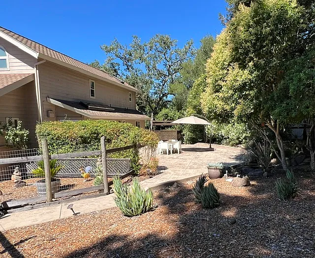 Very drought tolerant landscape