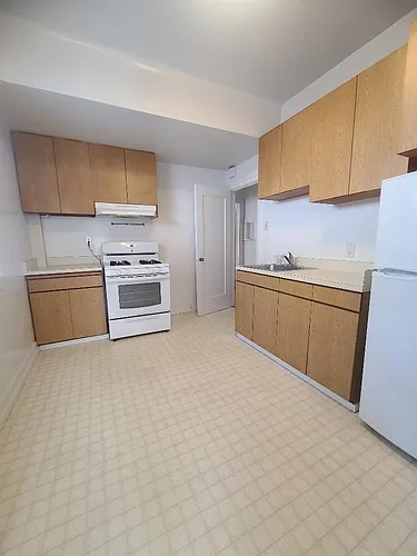 2667 Derby St #7 Photo 1