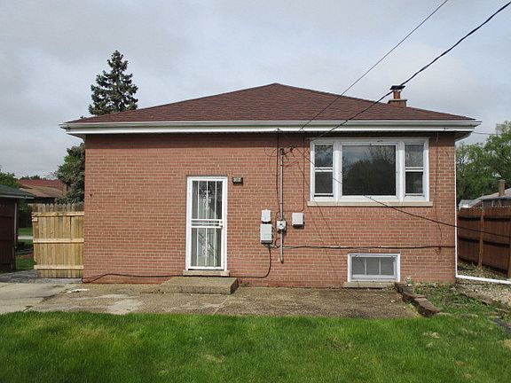 5th image of 15249 Wabash Ave