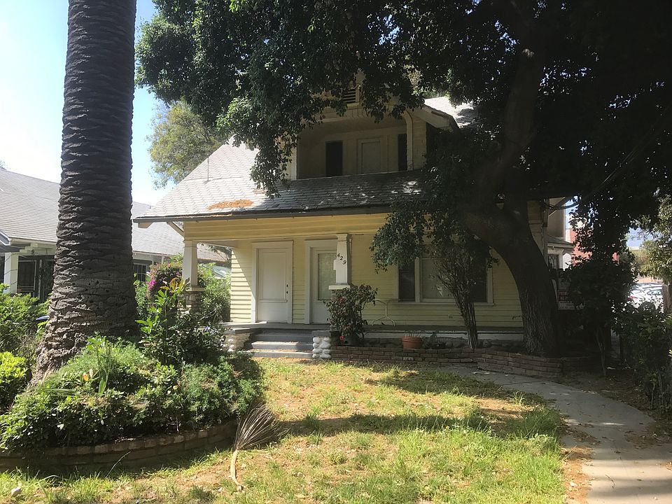 1st image of 429 N Mentor Ave
