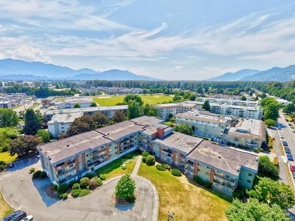 45598 McIntosh Dr #122, Chilliwack, BC V2P 7J3