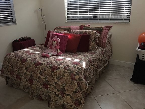 4th image of 4361 NW 9th Ave APT 1
