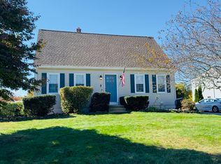 7 Rolling Ridge Rd, Rutland, MA 01543