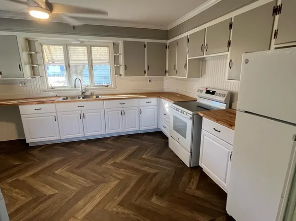 1329 Diamond Ave, Scranton, PA 18508