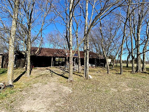 2nd image of 2076 County Road 1032