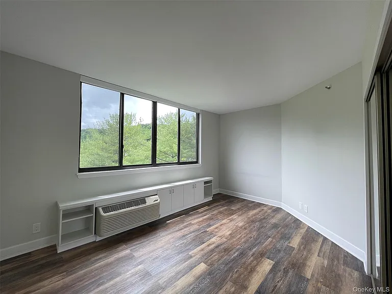 50 E Hartsdale Ave #2H — Photo 11