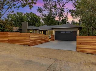 6470 Ascot Dr, Oakland, CA 94611