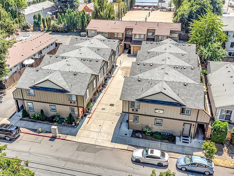 17512-17572 SE Pine St — Photo 88