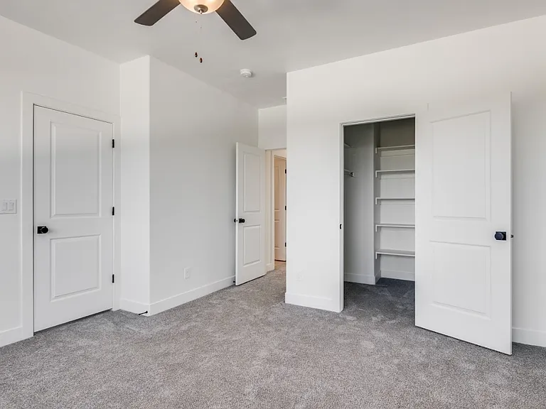 532 S 1080 W — Photo 8