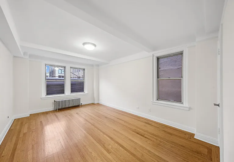 25 E 10th St #10F — Photo 1