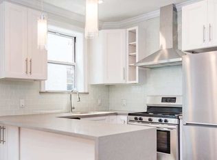 3274 45th St APT 2F, Astoria, NY 11103