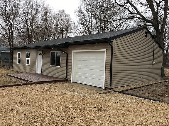 2nd image of 27777 Plainfield Dr