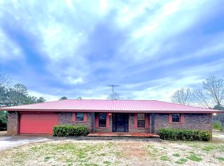 4001 Country Club Rd, Roanoke, AL 36274