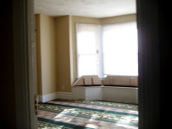 4th image of 51 N 18th St