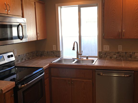 2nd image of 12910 NE 50th St