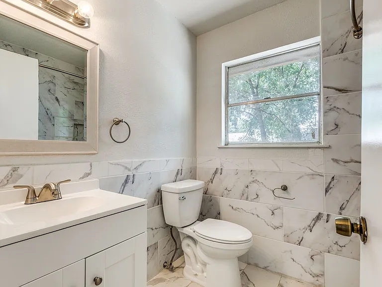 827 Spring Park Dr — Photo 7