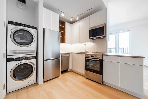 Rented by Key City Capital Inc | media 19
