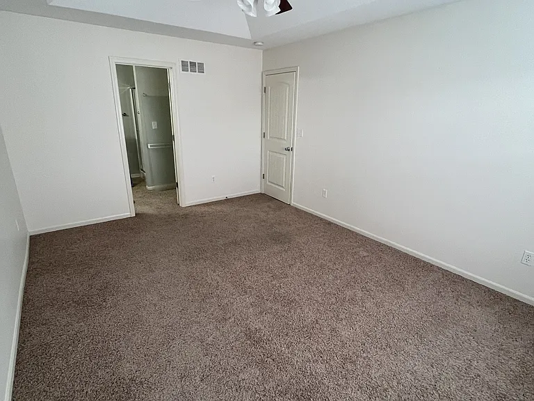 1204 Dustins Way — Photo 4