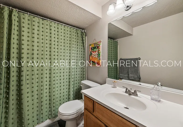 1660 Willowbrook Dr — Photo 12
