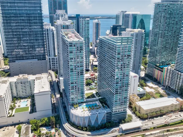 79 SW 12th St, Miami, FL