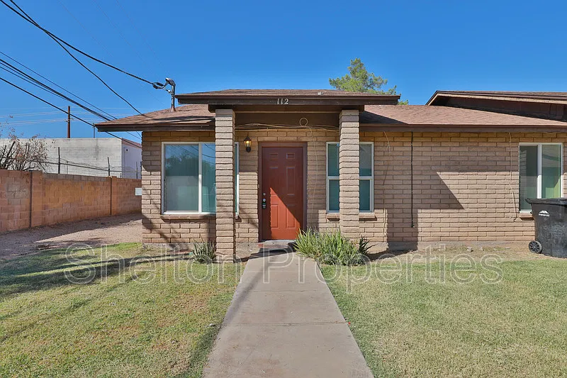 2 bed, 1.0 bath, 825 sqft, $1,249 — Photo 3