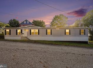 1700 E Grand Ave, Tower City, PA 17980