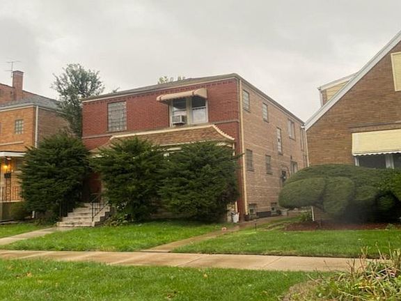 2nd image of 8851 S Blackstone Ave