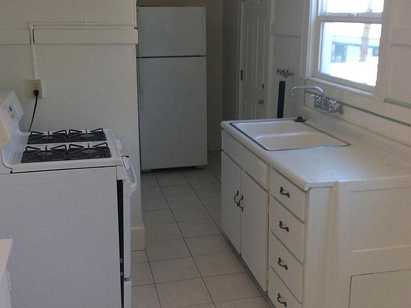 5th image of 1511 1/2 E Ocean Blvd