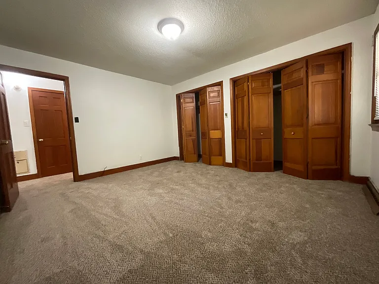 2115 Brookhurst St — Photo 18