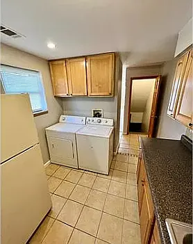 1599 Retreat St — Photo 10