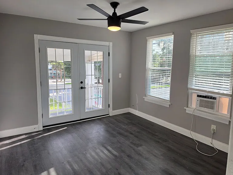 202 Luella Ct — Photo 16
