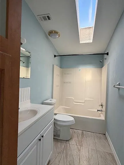 1831 Winchester Ct S — Photo 23