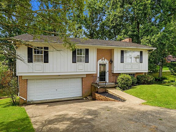 3rd image of 12 Crestridge Dr