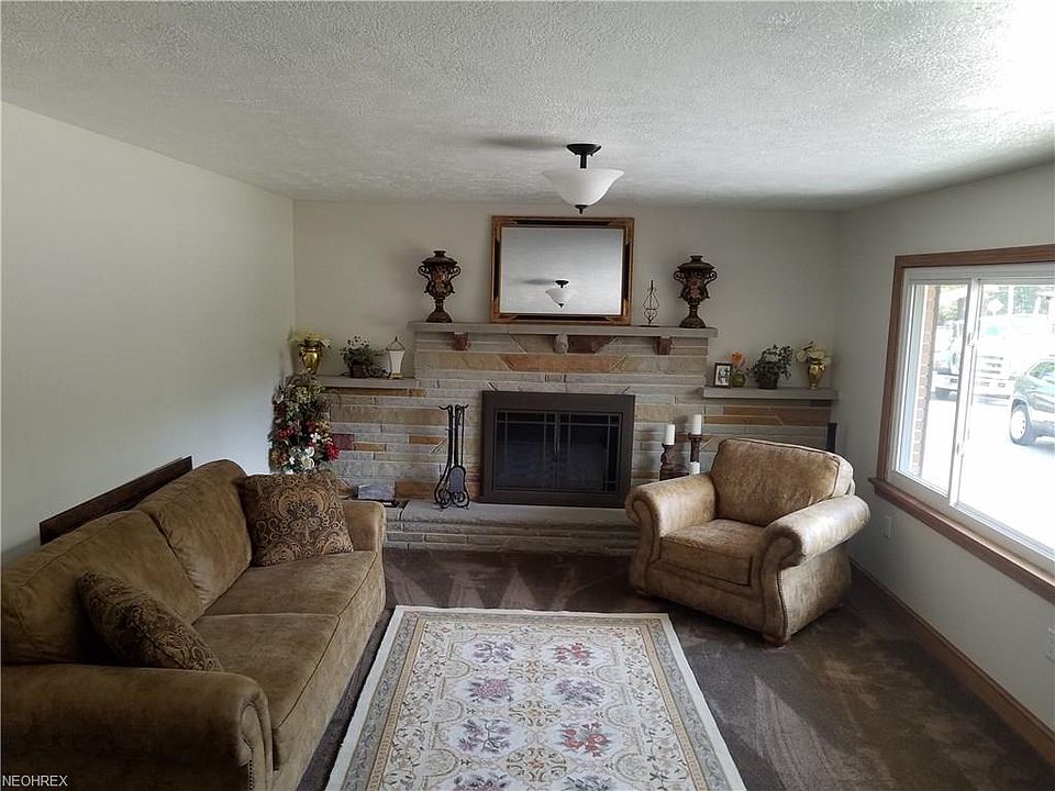 1185 N Leavitt Rd, Leavittsburg, OH 44430 Zillow