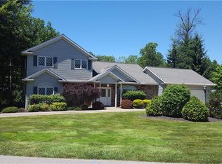 5 Owaissa Rd, Timberlake, OH 44095