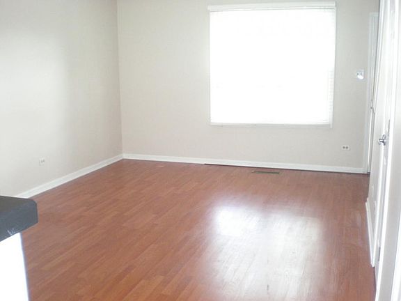 5th image of 538 Normandie Ln