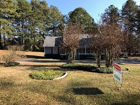 2nd image of 63 Lewis Cir