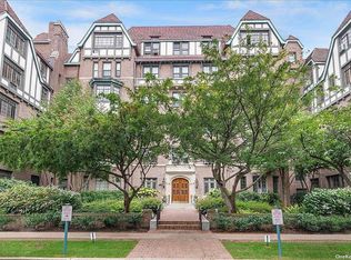 4 Dartmouth St APT 212, Forest Hills, NY 11375