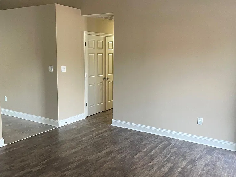 845 Overview Dr — Photo 20