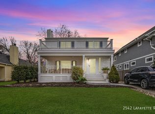 2542 Lafayette Rd, Wayzata, MN 55391