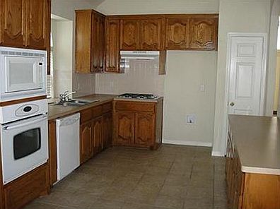 3rd image of 5012 Coral Creek Dr