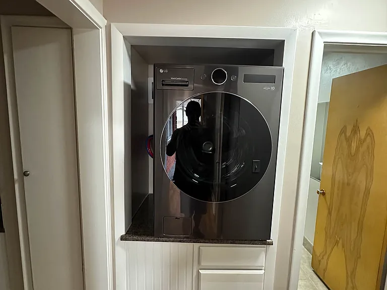 Washer and Dryer combo ready to use.