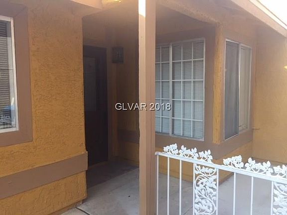 3rd image of 3821 Summer Breeze Cir