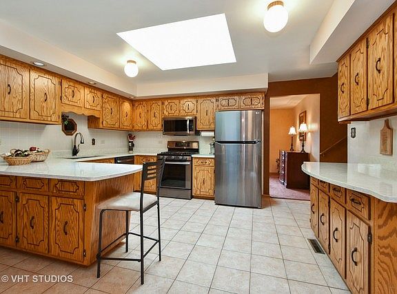 3rd image of 11637 Brookshire Dr