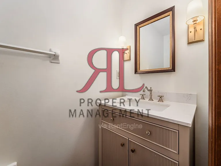 1627 Keats Ct — Photo 32