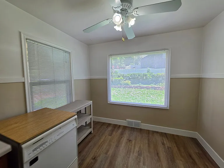 1401 S 1405 E #2300-E — Photo 16