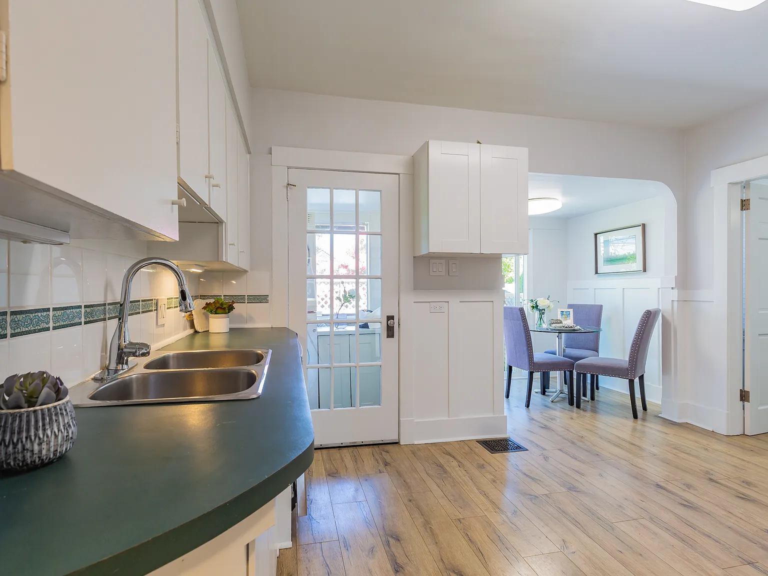 4 bed, 2.0 bath, 1679 sqft, $4,995 — Photo 3