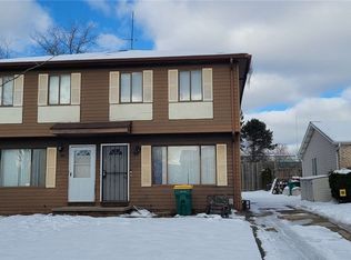 19113 Watercrest Ave, Maple Heights, OH 44137