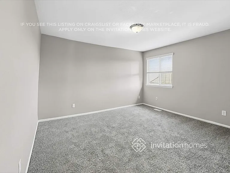 9829 Kenton Cir — Photo 15